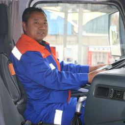 国产最美大卡车司机视频,驰骋路途，谱写人生传奇